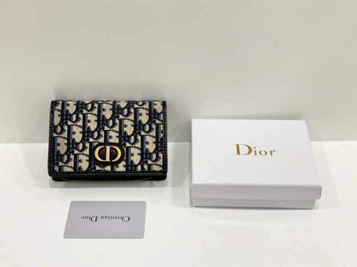 Picture of Dior Wallets _SKUfw239332936fw
